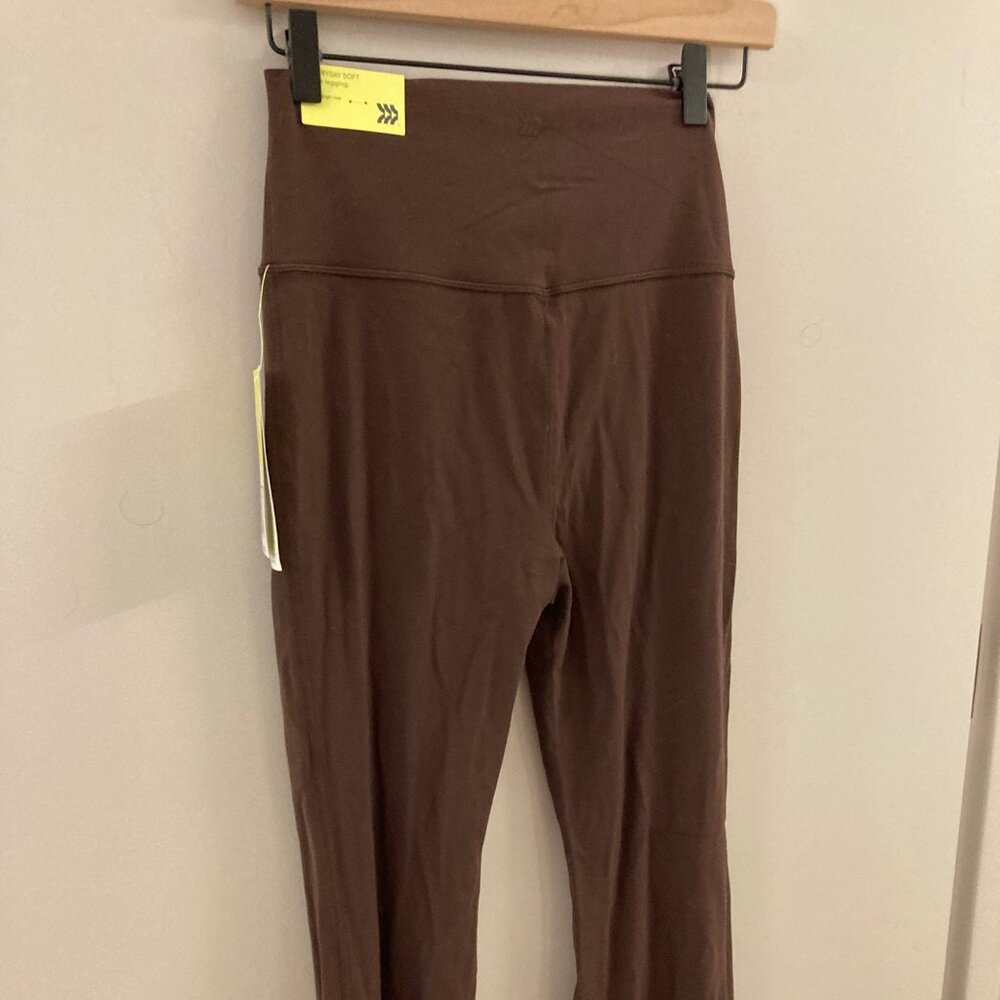 All In Motion brown Everyday Soft Ultra High-Rise Flare Leggings (NWT)